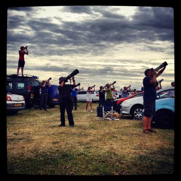 Understanding the Structure of Jeep Meet-ups